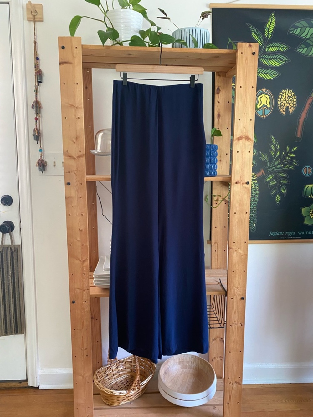 Tuckernuck Navy Blue Viscose Charmeuse Moore Wide Leg Pant Medium - Picture 6 of 15